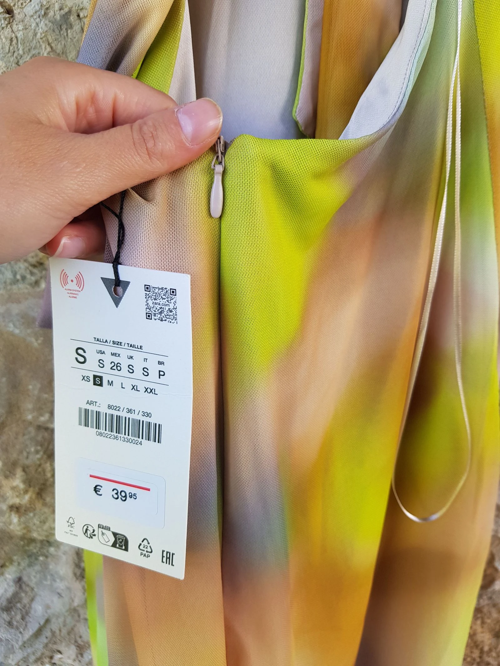 Vestido largo halter de tule multicolorido. Robe longo midi halter de tule Zara – photo 5